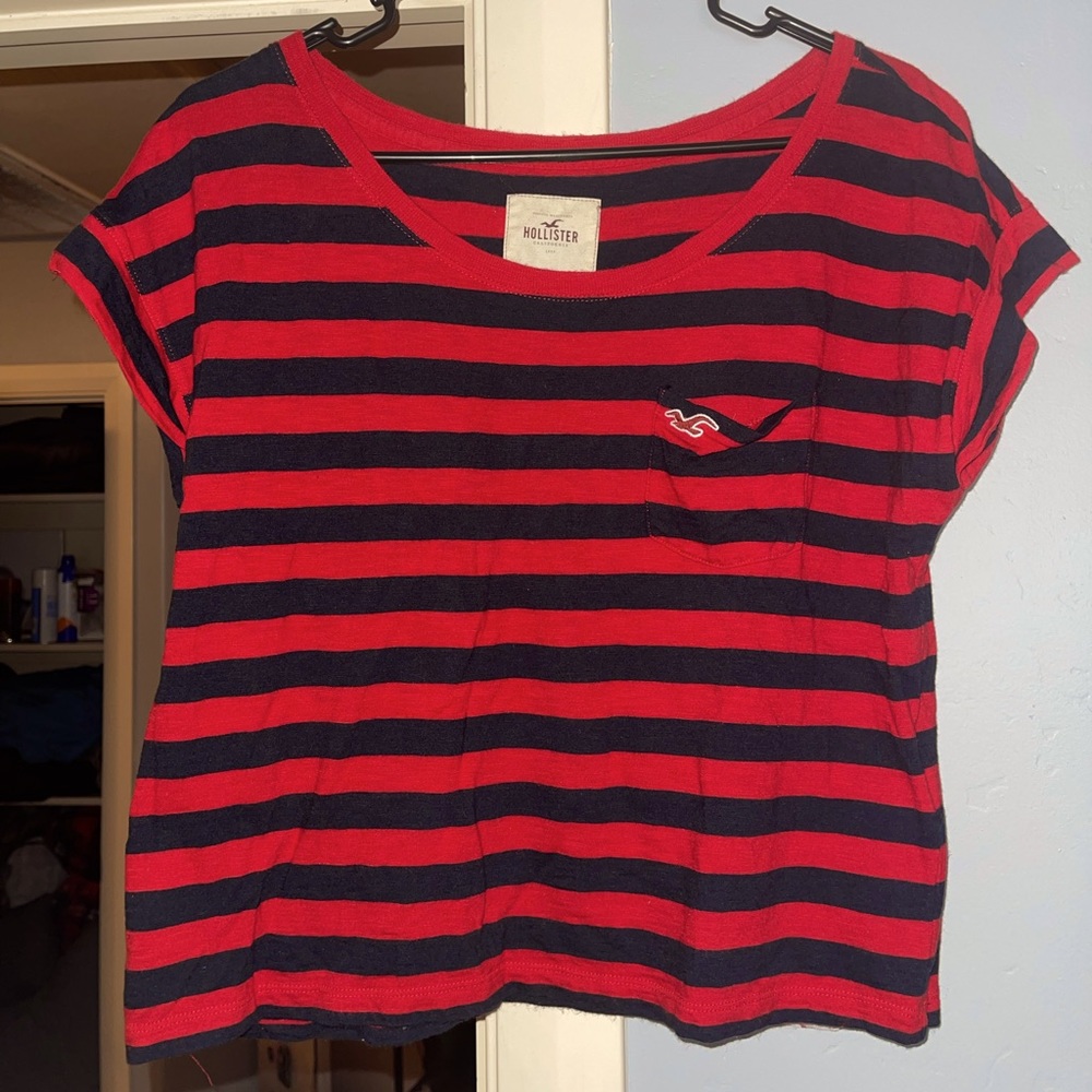 Hollister Crop T-Shirt with Pocket